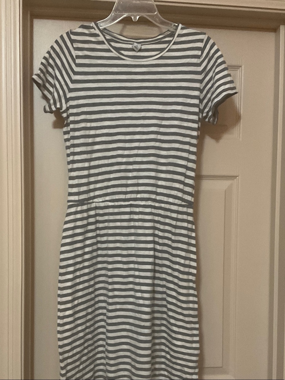 Old Navy Gray and White Striped Mini Dress (Women’s Small Tall)